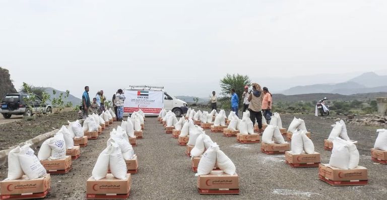 مساعدات إماراتية لأهالي الضالع اليمنية