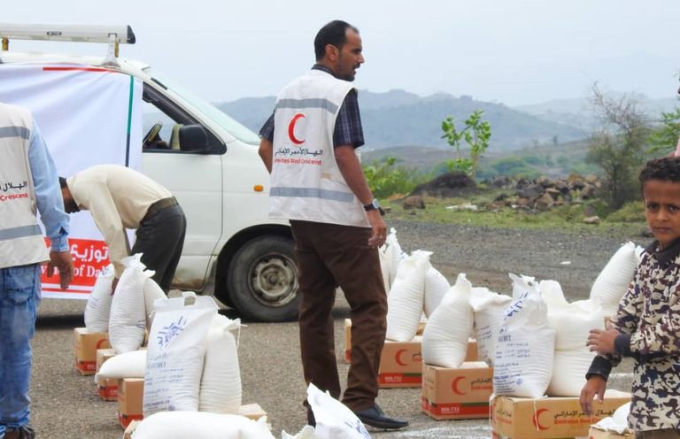 مساعدات إماراتية لأهالي الضالع اليمنية