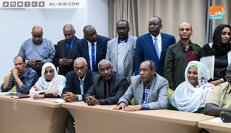 دونالد بوث مع وزيرة الدولة بالخارجية الإثيوبية هيروت زمني