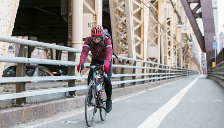 تعزيز مسارات الدراجات الهوائية في نيويورك لمواجهة الحوادث