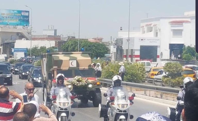 مراسم نقل  جثمان السبسي من المستشفى العسكري لقصر قرطاج