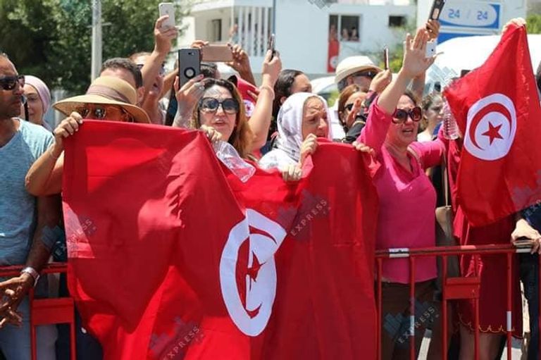 مراسم نقل  جثمان السبسي من المستشفى العسكري لقصر قرطاج