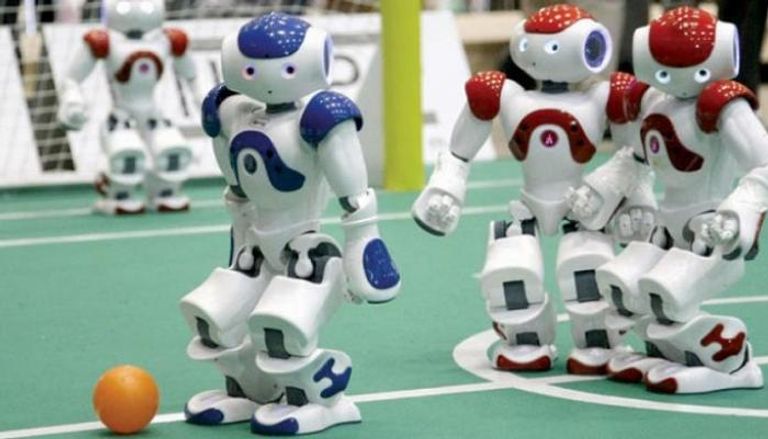 مباراة كرة قدم بين روبوتات