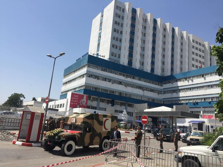 مراسم نقل جثمان السبسي من المستشفى العسكري لقصر قرطاج