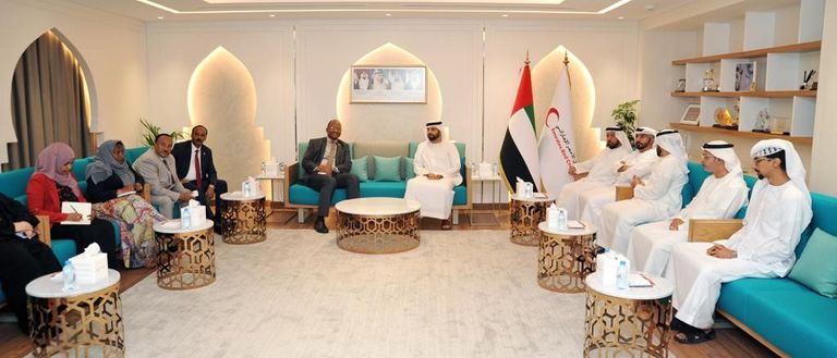 جانب من زيارة الوفد الإثيوبي لمقر الهلال الأحمر الإماراتي في أبوظبي