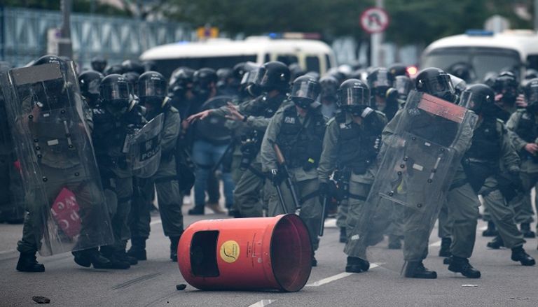 جانب من المواجهات بين الشرطة والمتظاهرين