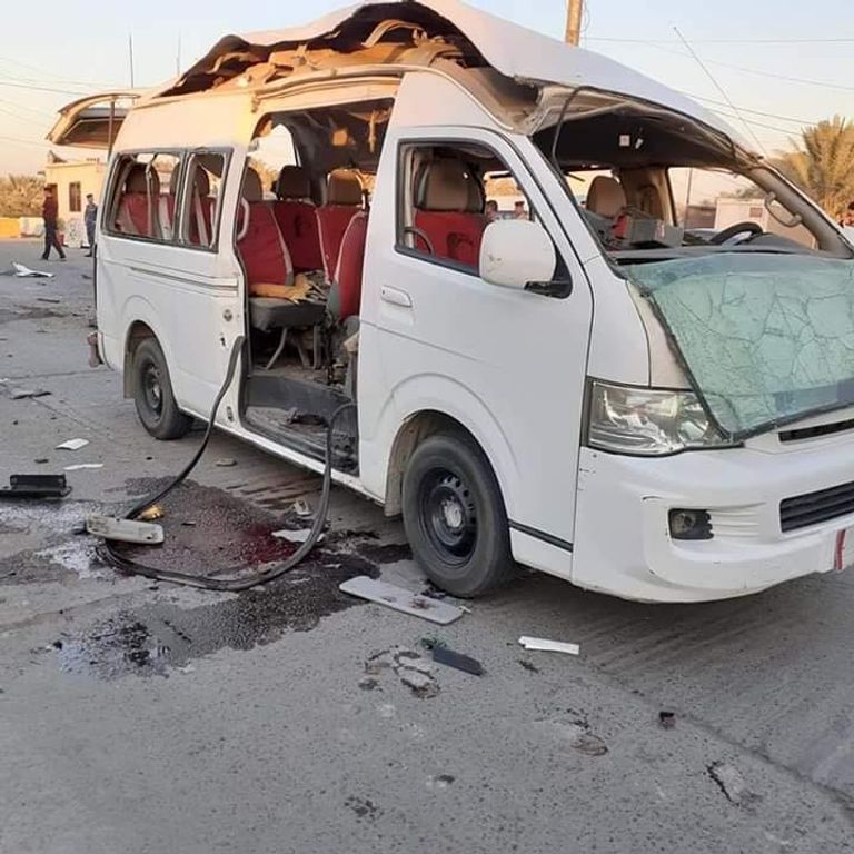 الانفجار وقع جراء لصق قنبلة على جانب السيارة 