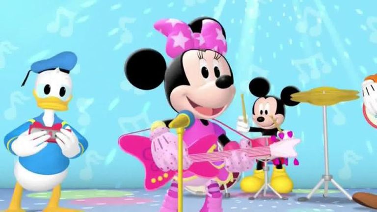 روسي تايلور وميني ماوس