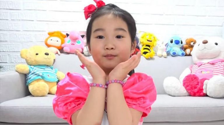 الطفلة بورام من كوريا الجنوبية