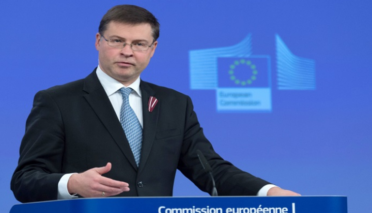 فالديس دومبروفسكيس نائب رئيس المفوضية الأوروبية