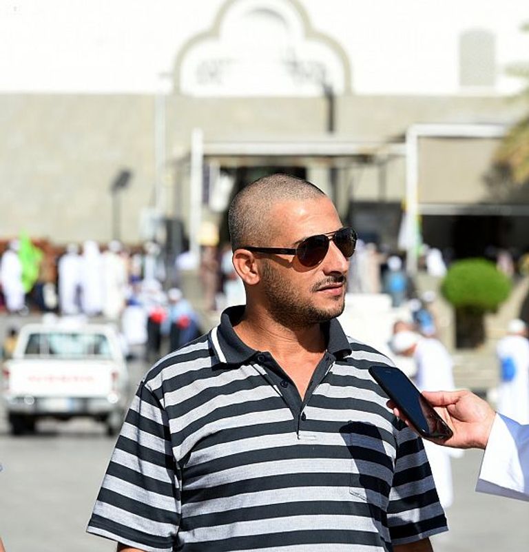 الحجاج يحرصون على زيارة مسجد قباء وأداء ركعتي السنة فيه