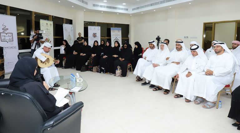 بيت الشعر بالفجيرة يعلن عن الفائز بجائزة عوشة السويدي