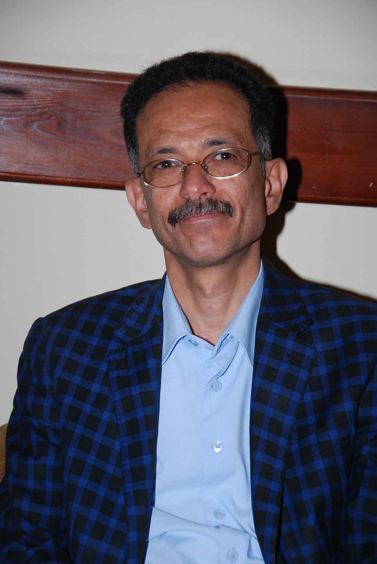 الروائي اليمني علي المقري - أرشيفية