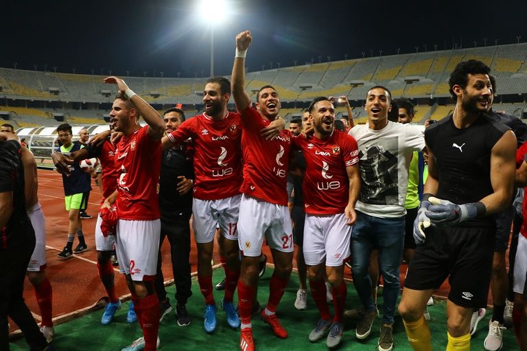 الأهلي يتوج بلقب الدوري المصري محمود متولي