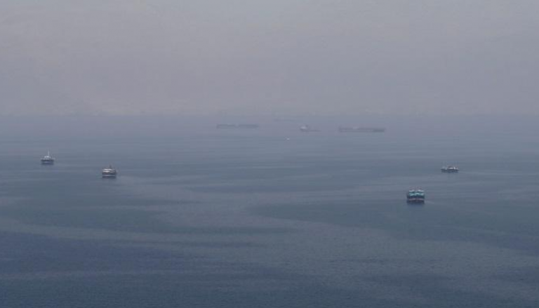 سفن تجارية في مضيق هرمز - رويترز