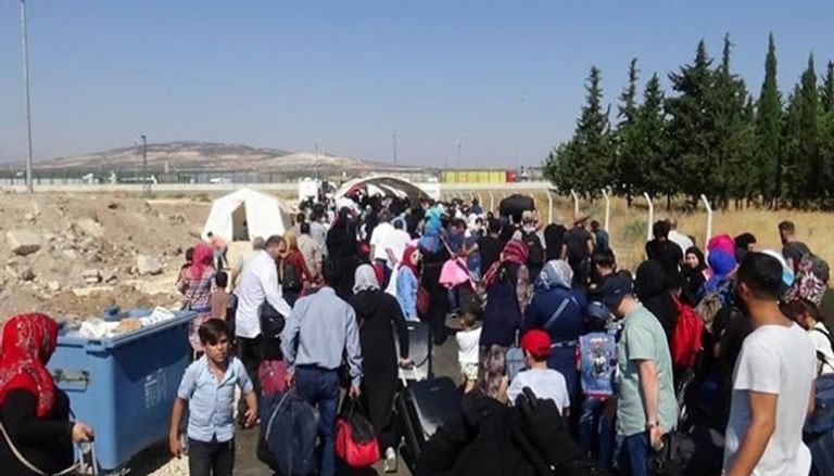 مئات العائلات السورية تواجه الترحيل القسري