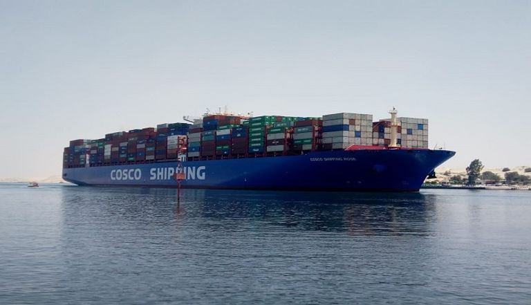 المجرى الملاحي في قناة السويس