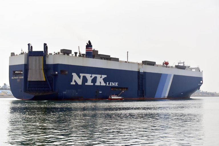 المجرى الملاحي في قناة السويس