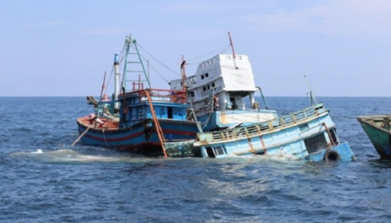 غرق قارب صيد في إندونيسيا - أرشيفية