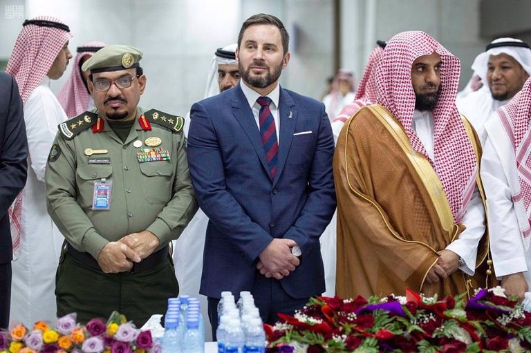 ذوو ضحايا ومصابي حادث نيوزيلندا قدَّموا الشكر للعاهل السعودي