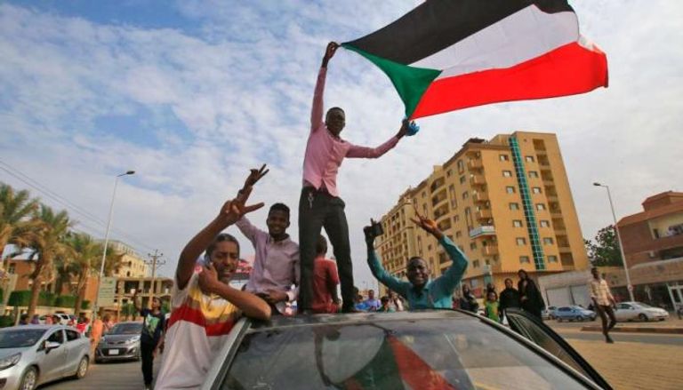 الأفراح تعم الشارع السوداني بعد التوصل للاتفاق