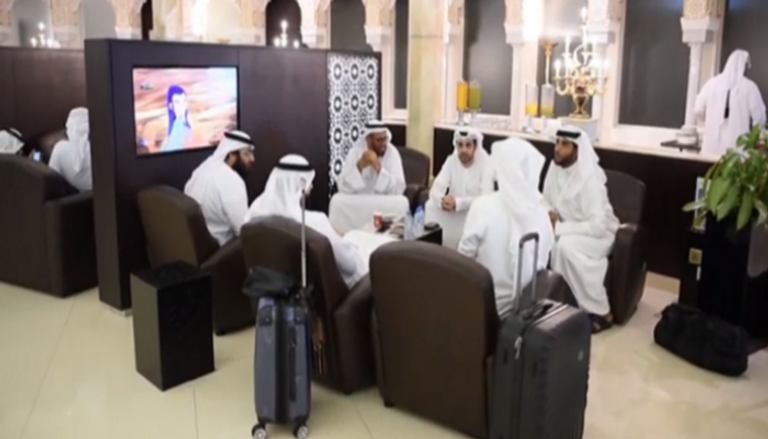 بعثة الحج الرسمية الإماراتية تباشر مهامها فور وصولها إلى السعودية