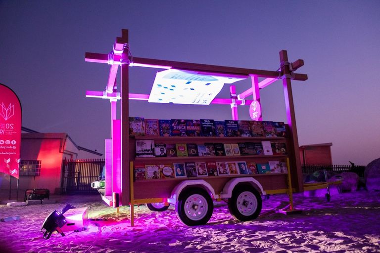 إطلاق المرحلة الأولى من المبادرة بافتتاح مكتبة على شاطئ الخان بالشارقة