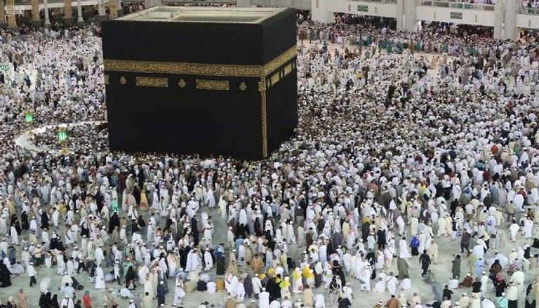 تكثر حالات الإنهاك الحراري في منطقة جبل عرفات وقت الظهيرة