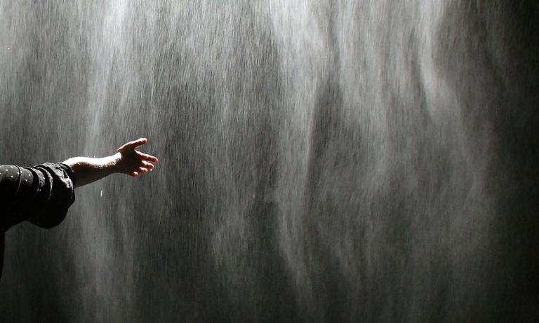 معرض "الحياة الطبيعية" للفنان الدنماركي أولافور إلياسون في لندن