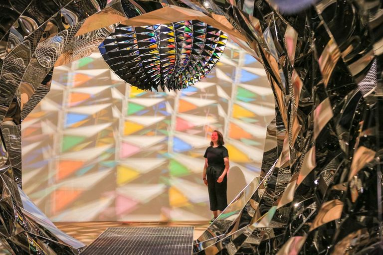 معرض "الحياة الطبيعية" للفنان الدنماركي أولافور إلياسون في لندن