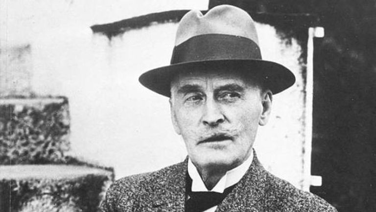 الأديب والشاعر النرويجي كنوت هامسون