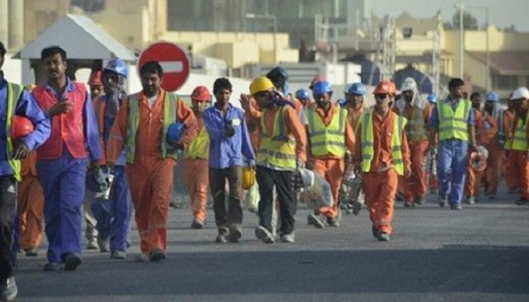 معاناة العمال الأجانب في قطر تتصاعد