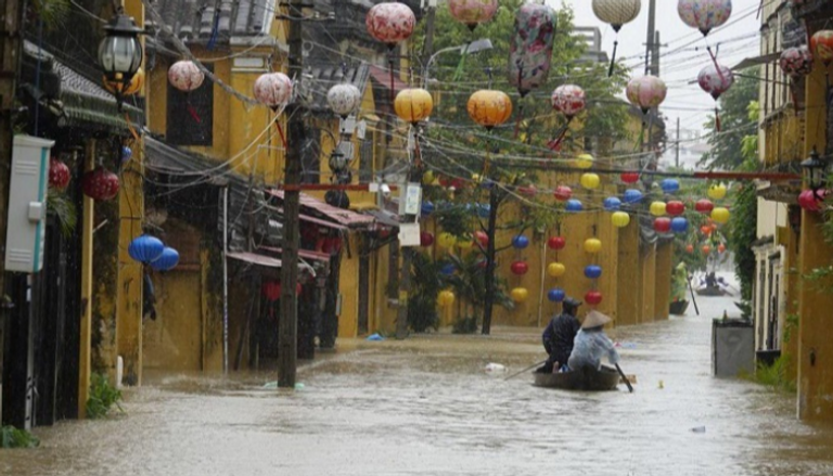 ارتفاع عدد ضحايا الإعصار ويفا إلى 10 في فيتنام