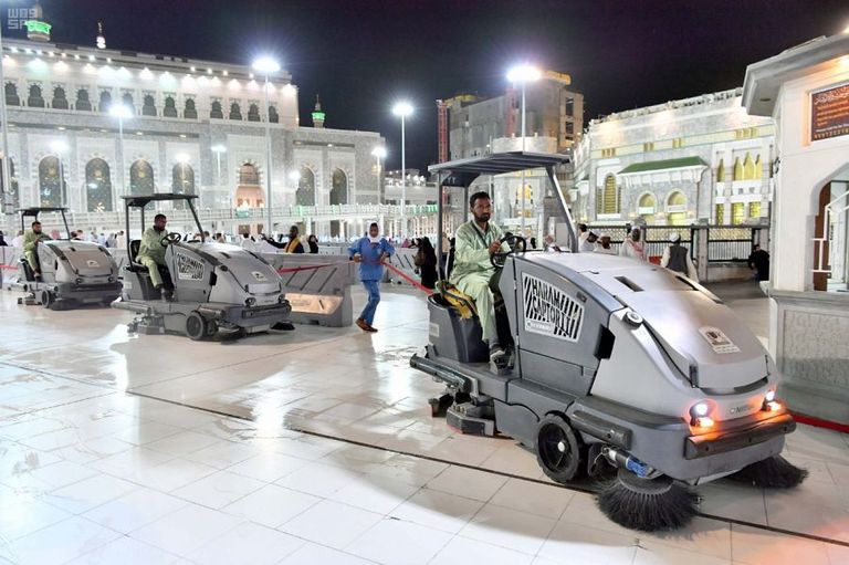 من الأجواء الروحانية التي يعيشها الحجاج