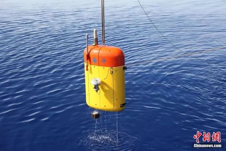 فريق صيني يحصل على المركز الـ1 بالمسابقة الدولية للروبوتات تحت الماء