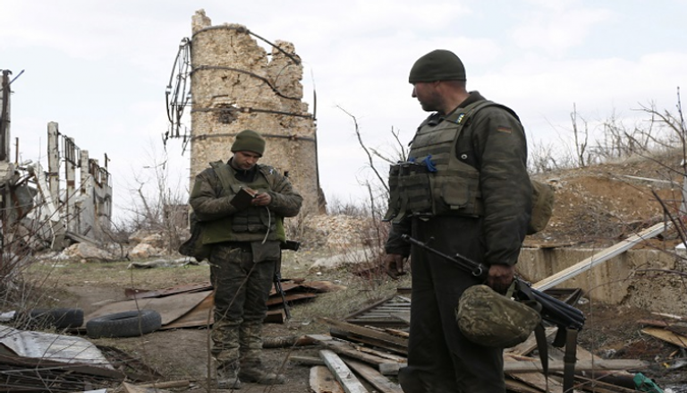 جنود أوكرانيون في منطقة دونيتسك - الفرنسية 