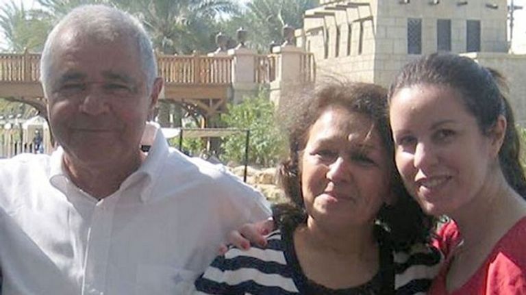 الأسترالي المسجون في قطر وسط أسرته 