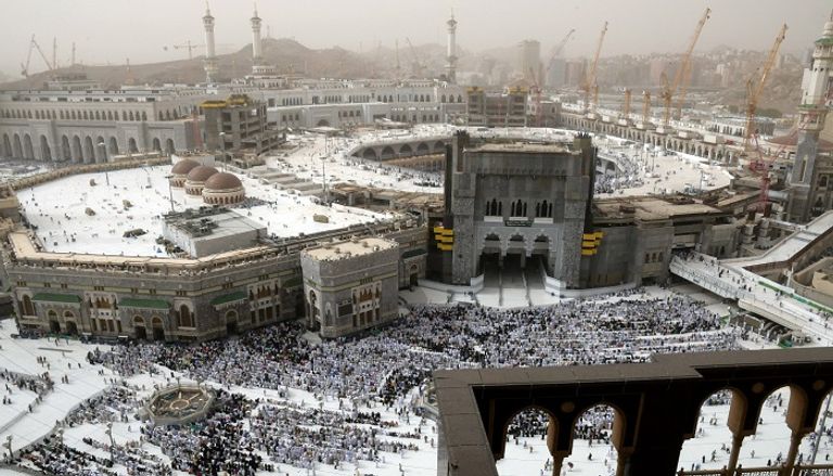 ما يستحب للحاج فعله عند دخوله المسجد الحرام