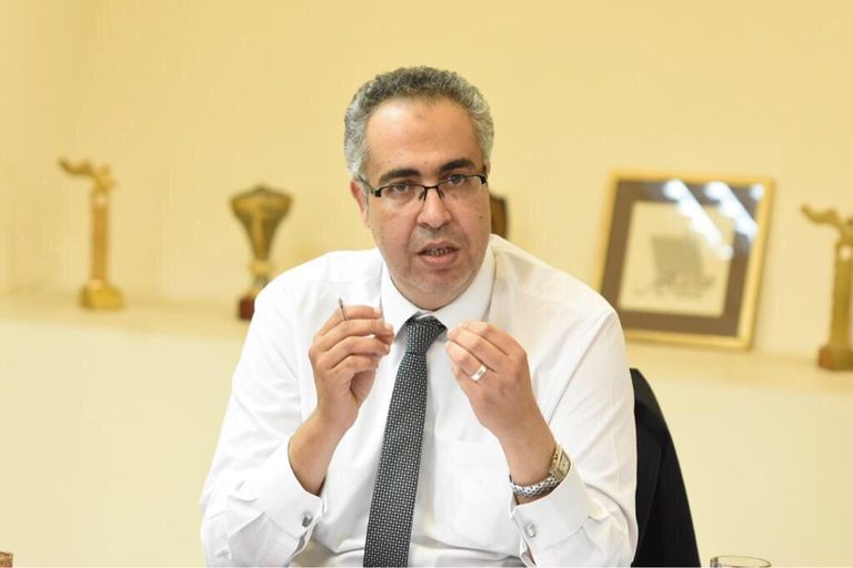 ملصق مسرحية "المتفائل"