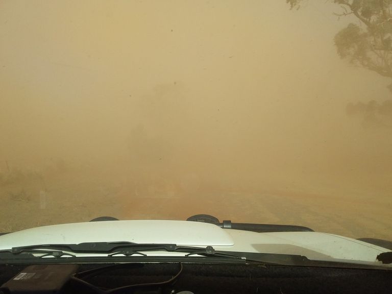 مكتب الأرصاد الجوية في أستراليا يحذر من أحوال جوية خطيرة