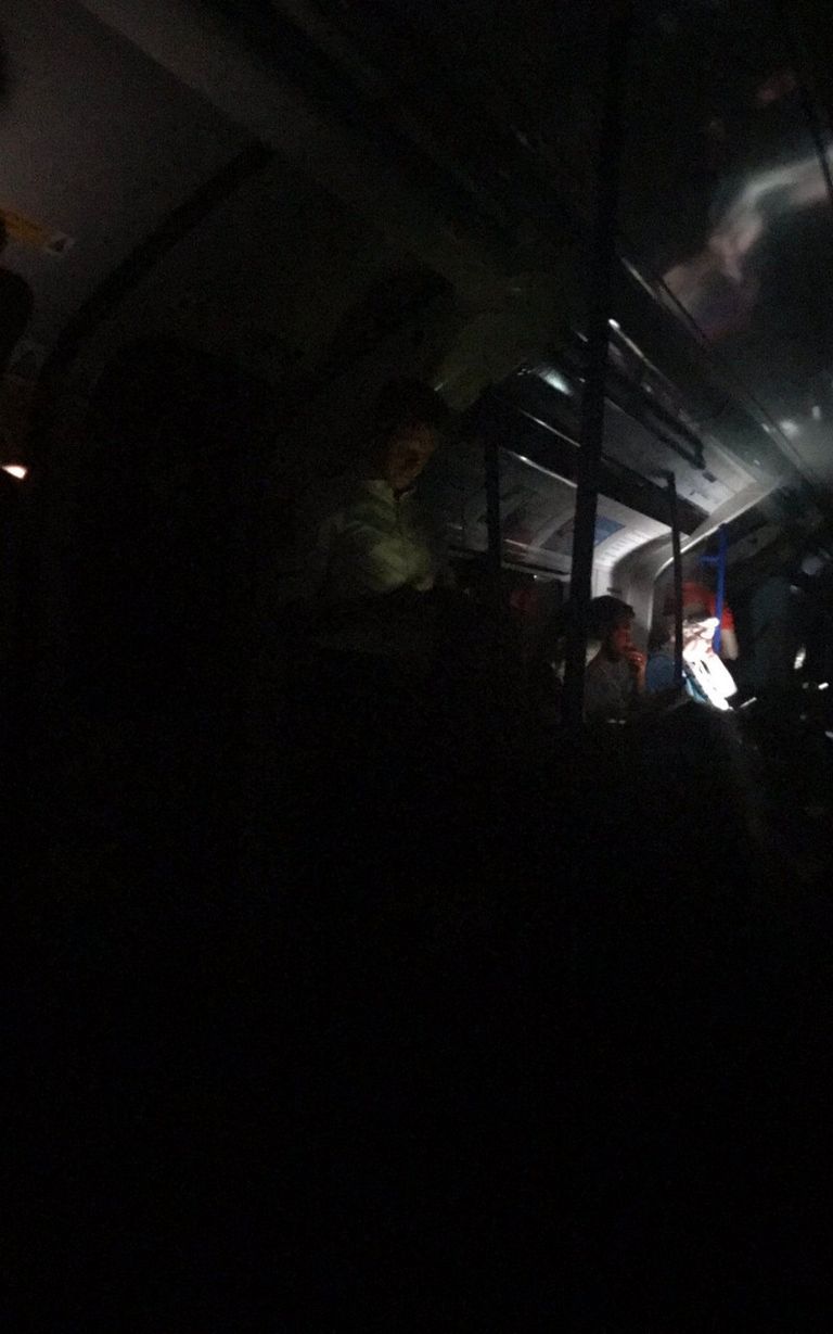 انقطاع الكهرباء يشل حركة القطارات في بريطانيا