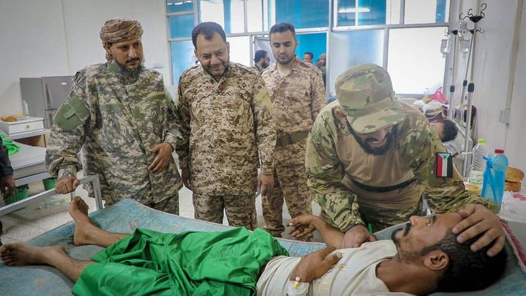 نائب رئيس المجلس الانتقالي الجنوبي أثناء الزيارة