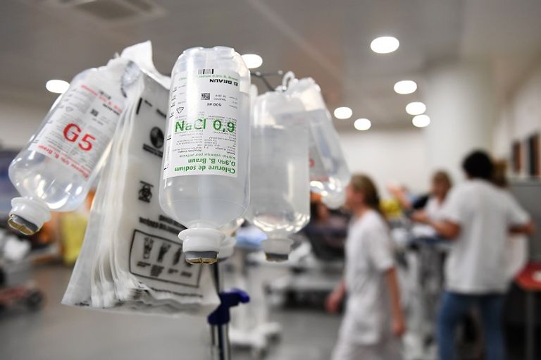 الماء متوسط البرودة لمعالجة حروق الشواء - أرشيفية