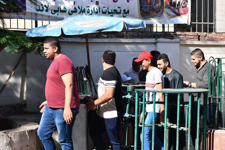 منافذ بيع التذاكر فتحت أبوابها منذ الـ7 صباحا