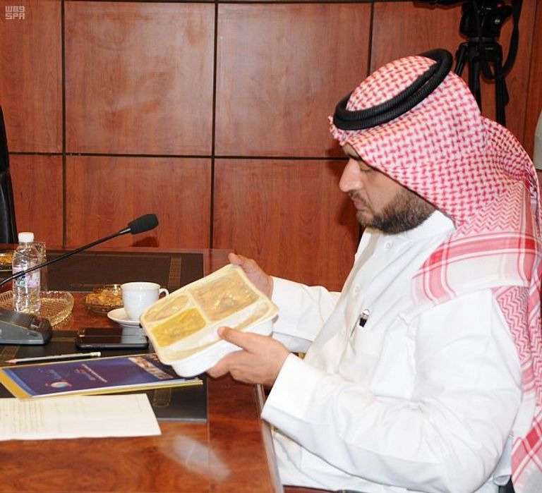 تم إلزام المتعهدين بتطبيق نظام إدارة سلامة الغذاء