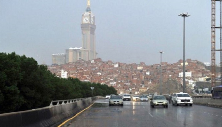 سقوط أمطار على مكة