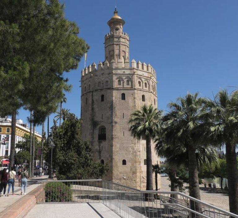 برج الذهب.. تحفة معمارية صامدة في إشبيلية الإندلسية