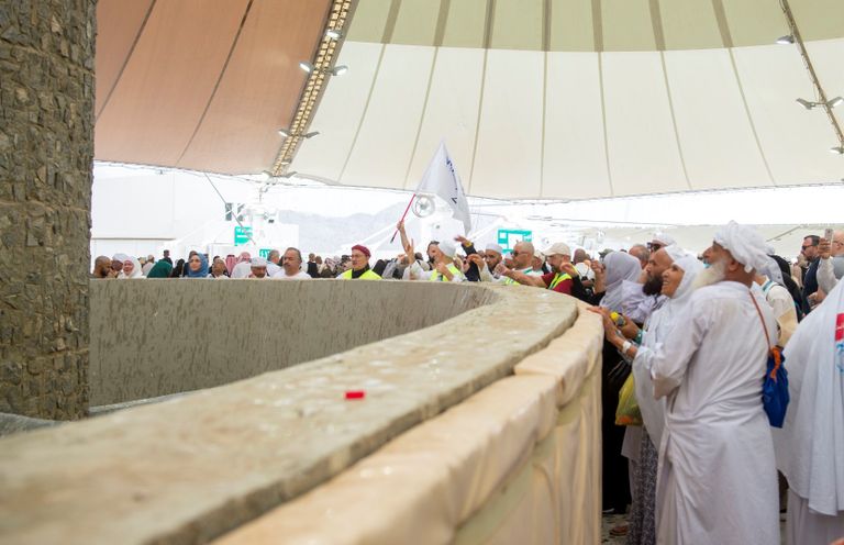 السعودية تطور مشروعات بالمليارات لخدمة ضيوف الرحمن