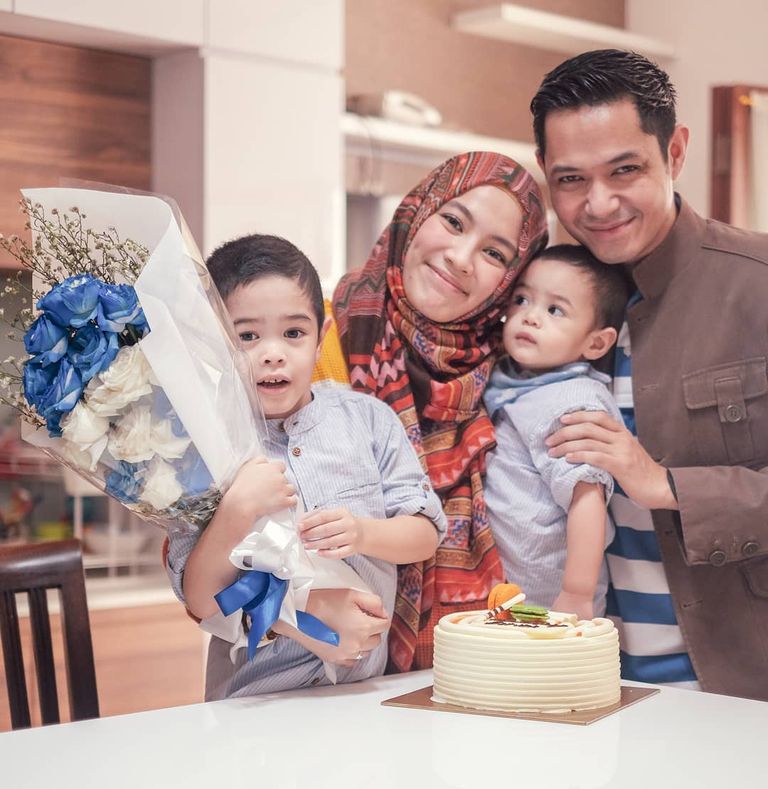 الفنان الإندونيسي دودي هارلينو حنيف