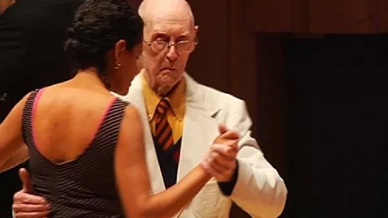 جيمس ماكمانوس خلال مشاركته في بطولة العالم للتانجو